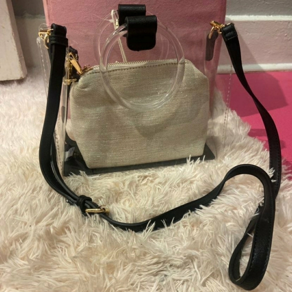 Women clear fashion handbag